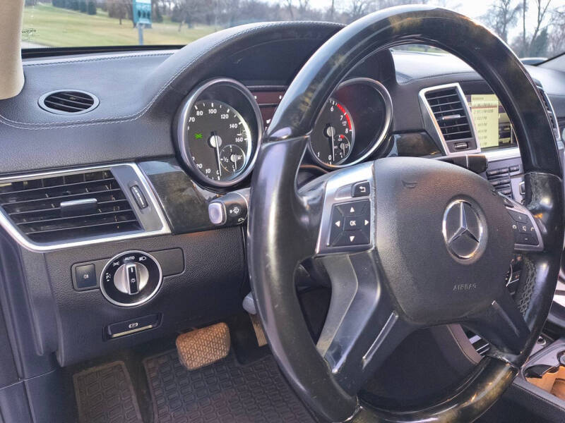 2016 Mercedes-Benz GL-Class GL 550 4MATIC