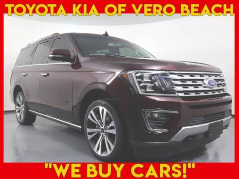 2020 Ford Expedition for sale at PHIL SMITH AUTOMOTIVE GROUP - Toyota Kia of Vero Beach in Vero Beach FL