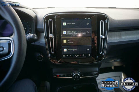 2023 Volvo XC40 B5 Ultimate Bright Theme