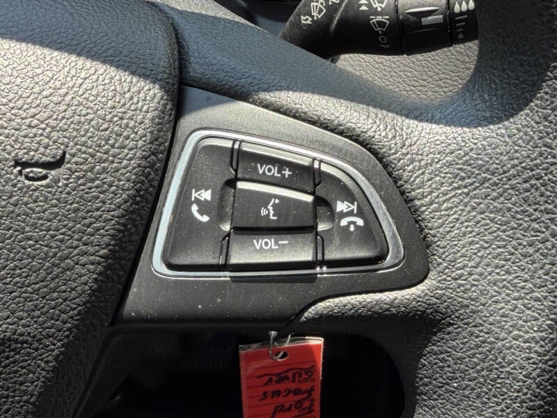 2017 Ford Focus SE