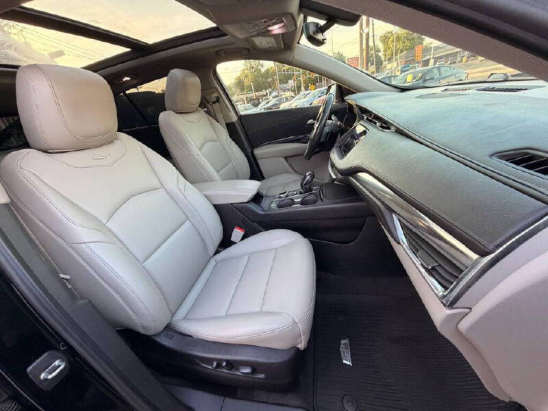 2019 Cadillac XT4 Luxury