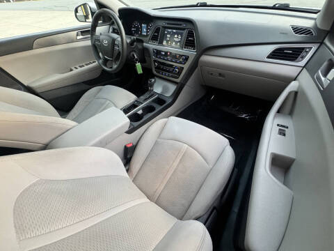 2016 Hyundai Sonata SE