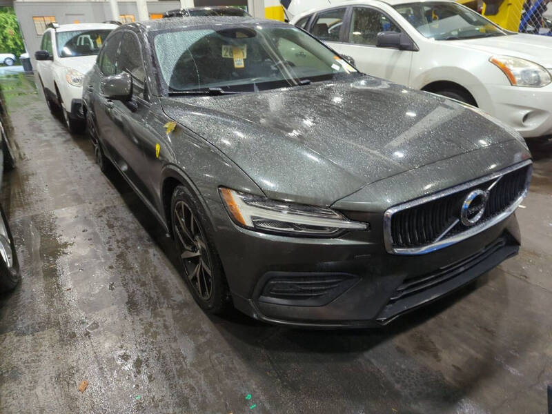 2019 Volvo S60 T6 Momentum