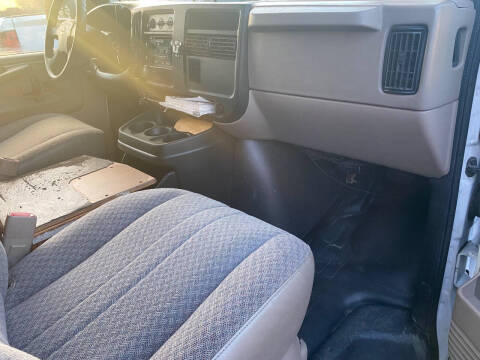 2004 Chevrolet Express 2500