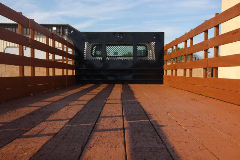 2019 Freightliner M2 106