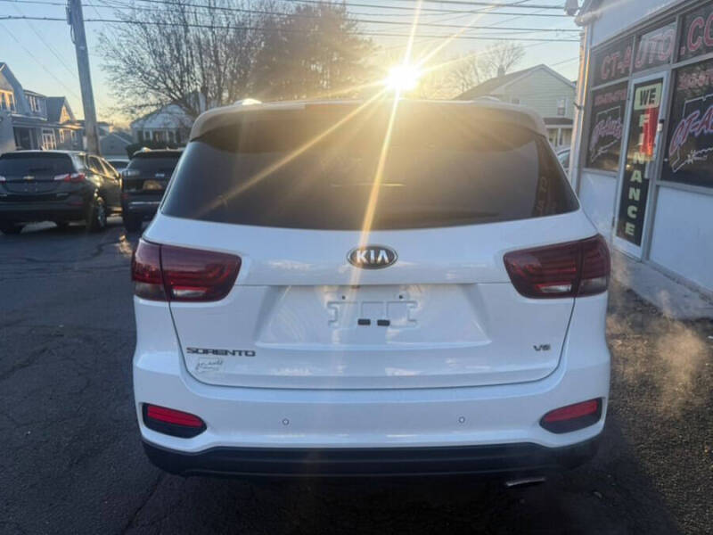 2019 Kia Sorento LX V6