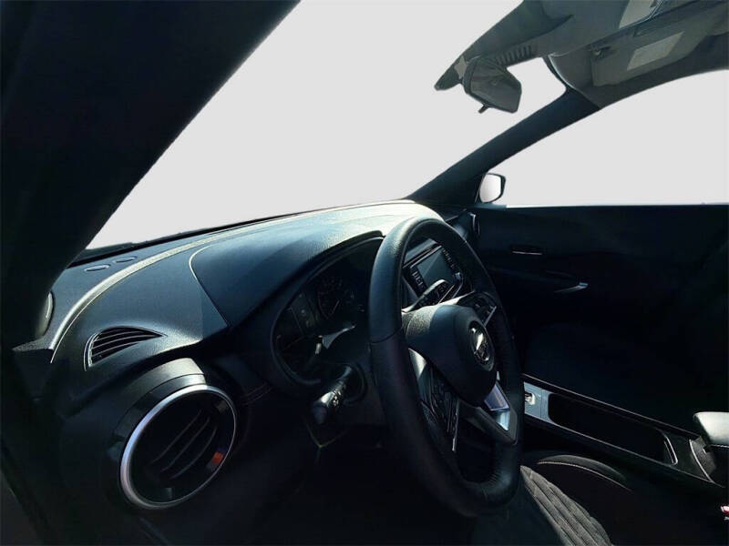 2021 Nissan Kicks SR