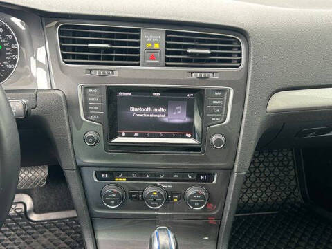 2015 Volkswagen e-Golf SEL Premium