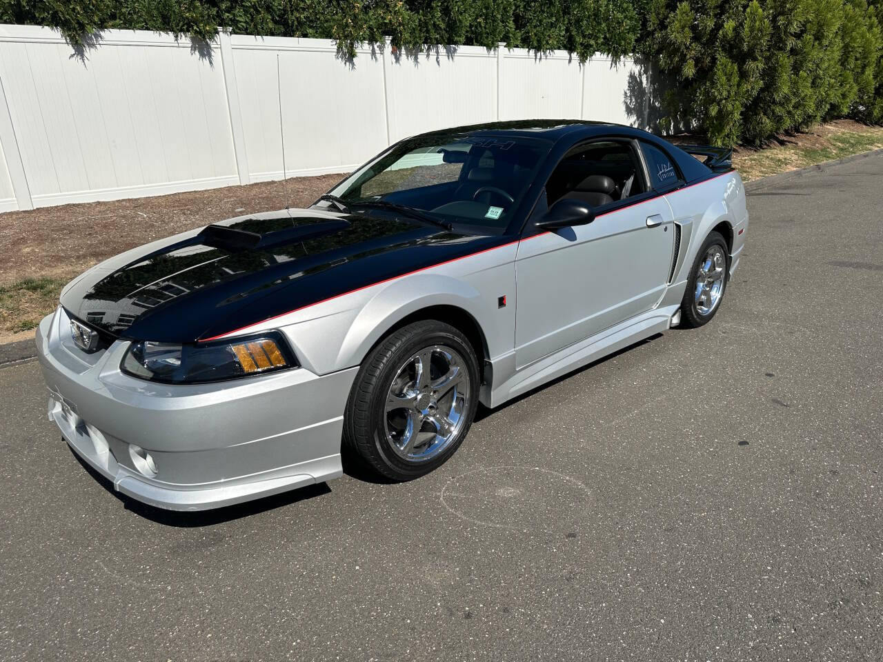 2004 Ford Mustang 15