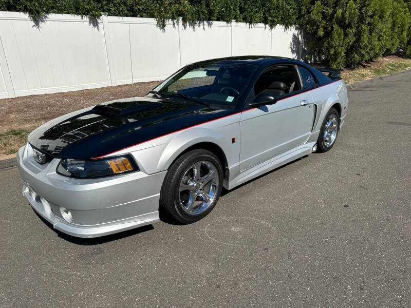 2004 Ford Mustang GT Deluxe