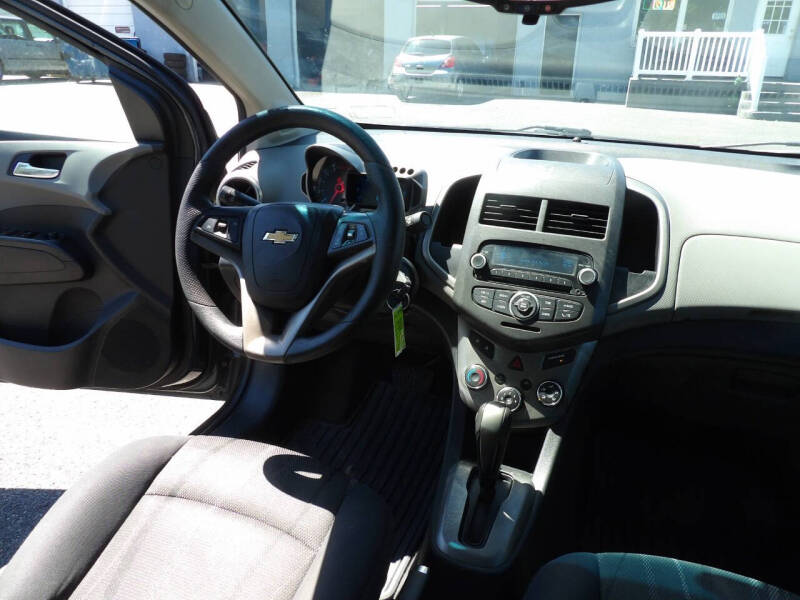 2013 Chevrolet Sonic LT Auto