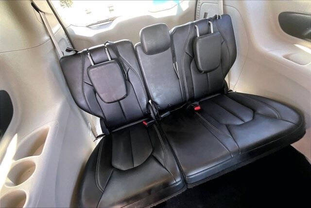 2021 Chrysler Voyager LXi