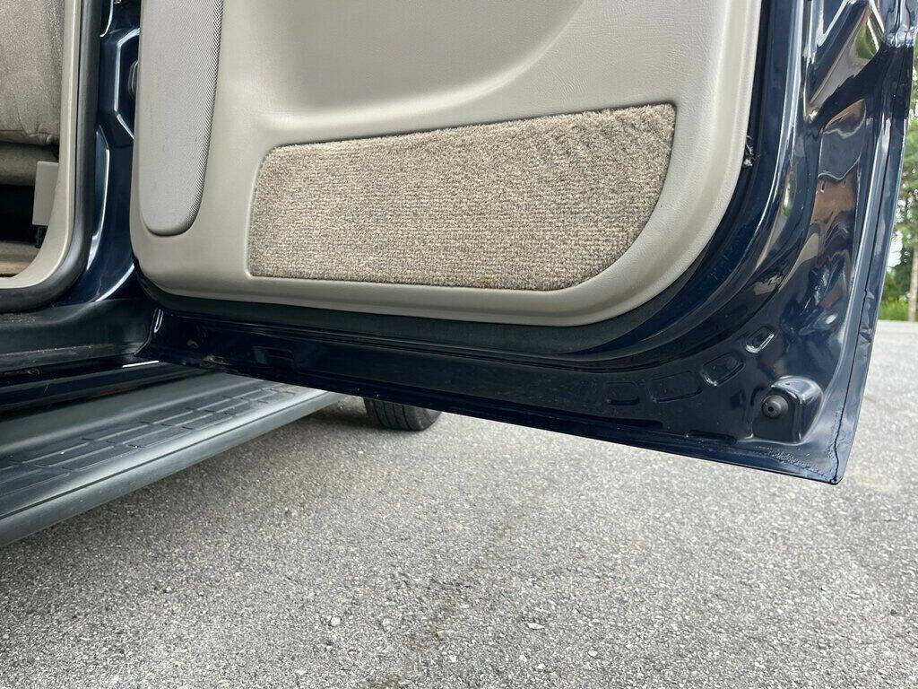 2005 Chevrolet Suburban 44