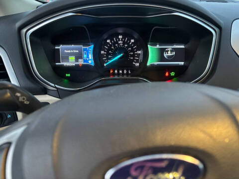 2014 Ford Fusion Hybrid SE