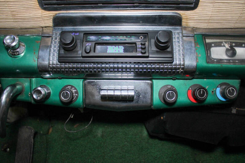 1953 Kaiser Manhattan