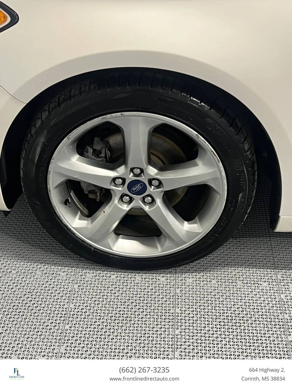 White 2016 Ford Fusion SE SE 4dr Sedan 25