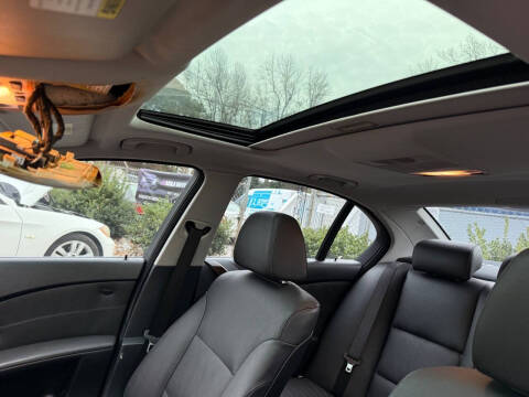 2007 BMW 5 Series 525i