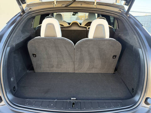 2020 Tesla Model X Long Range Plus