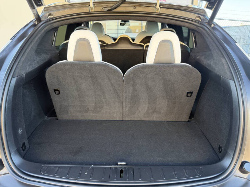 2020 Tesla Model X Long Range Plus