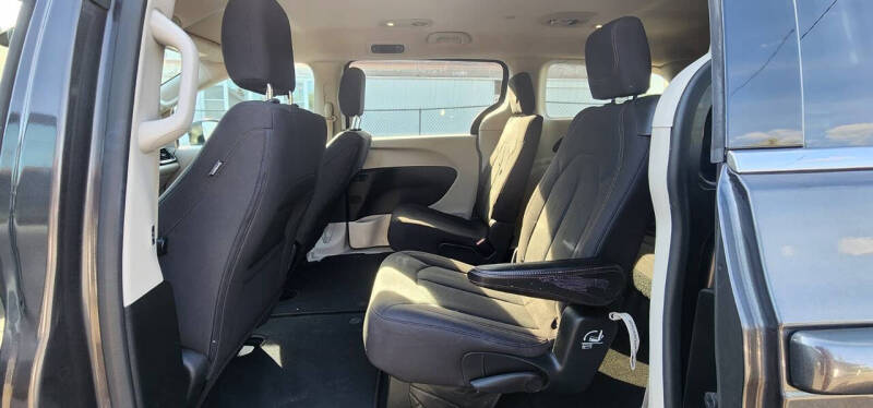 2017 Chrysler Pacifica Touring