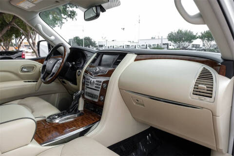 2019 Infiniti QX80 Luxe