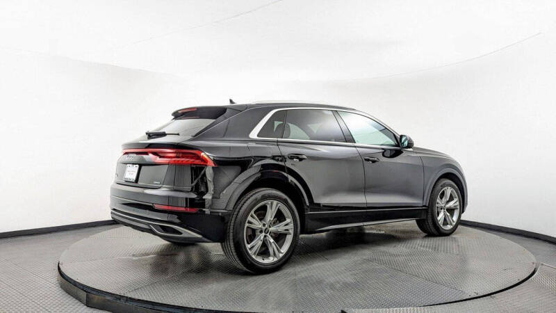 2022 Audi Q8 quattro Premium Plus 55 TFSI