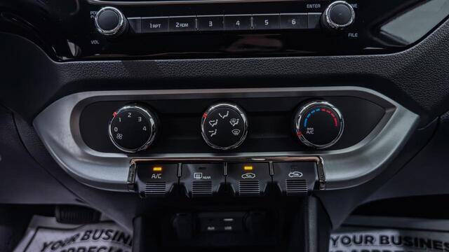 2016 Kia Rio 5-Door LX