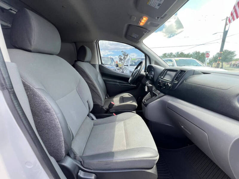 2021 Nissan NV200