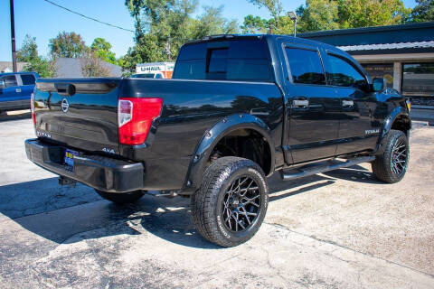 2017 Nissan Titan SV