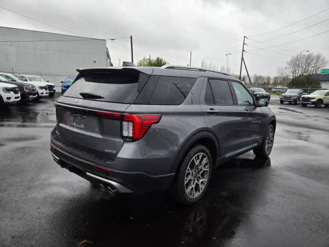 2025 Ford Explorer Platinum