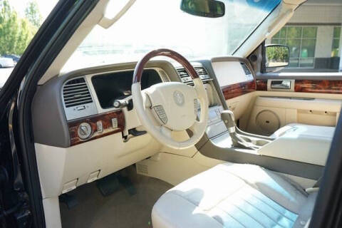 2004 Lincoln Navigator Luxury