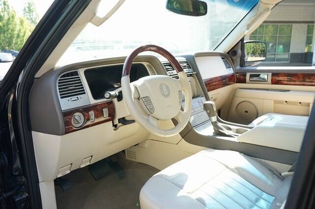 2004 Lincoln Navigator Luxury
