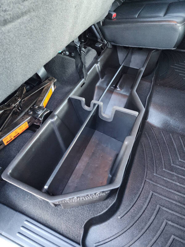 2011 Nissan Titan SL