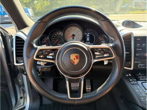 2017 Porsche Cayenne S