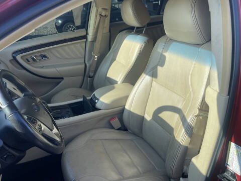 2015 Ford Taurus Limited