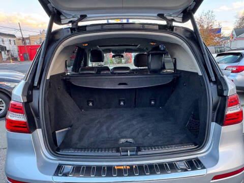 2012 Mercedes-Benz M-Class ML 550