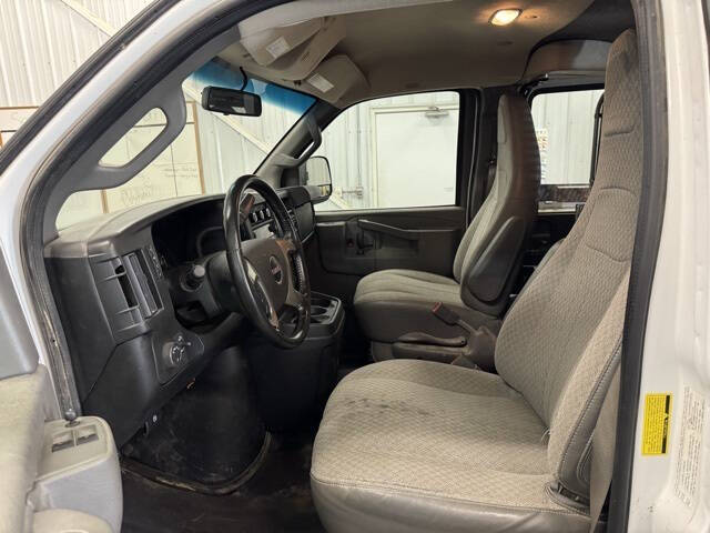 2016 GMC Savana 2500