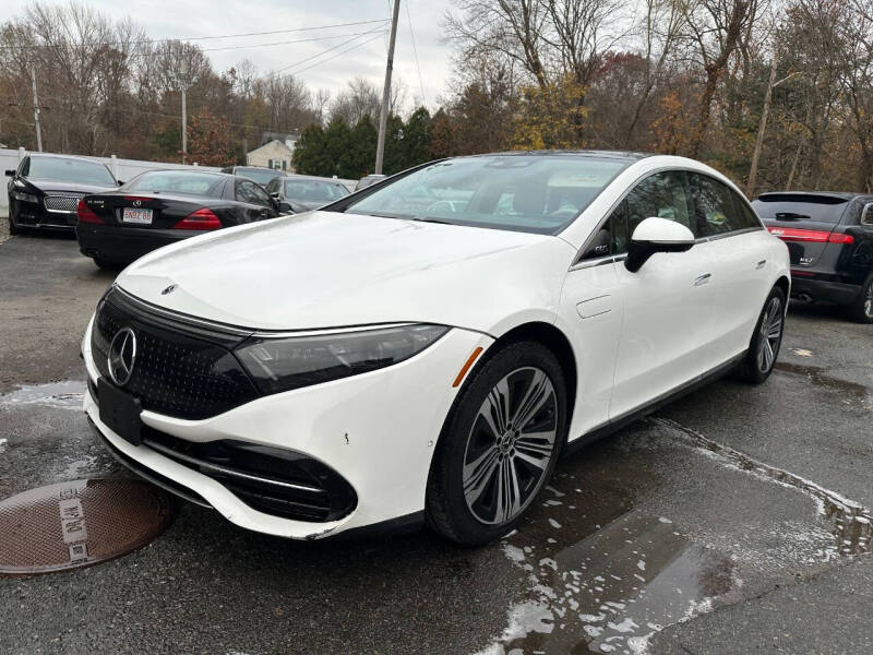 2022 Mercedes-Benz EQS's photo