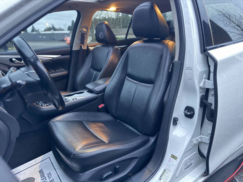 2021 Infiniti Q50 Luxe