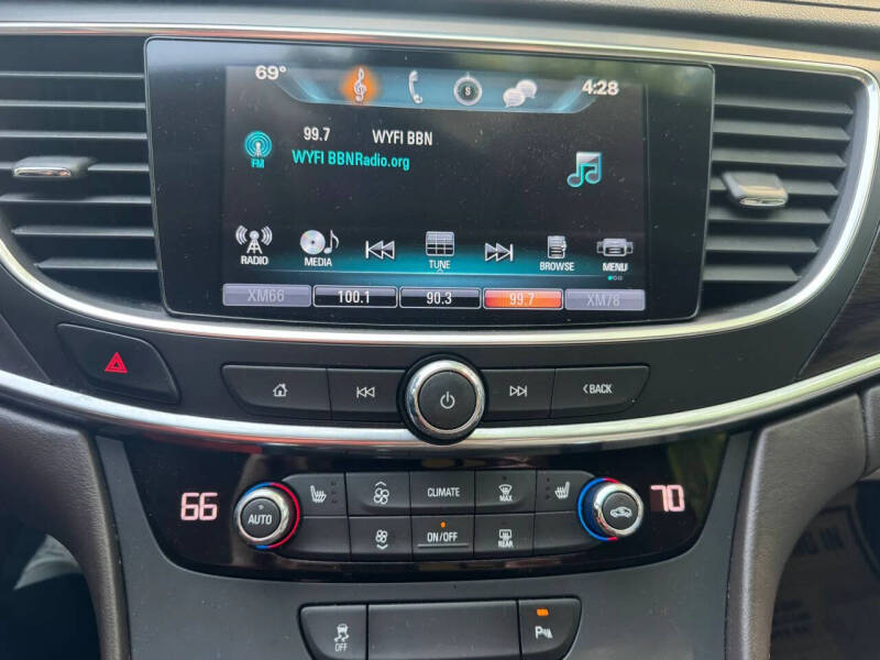 2017 Buick LaCrosse Essence
