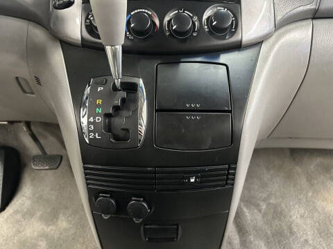 2007 Toyota Sienna CE 7-Passenger