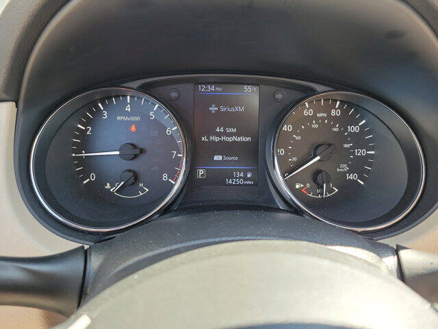 2020 Nissan Rogue SV