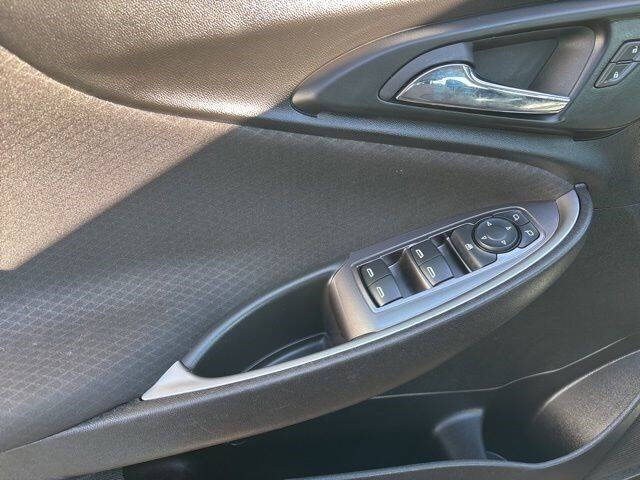 2022 Chevrolet Malibu LS