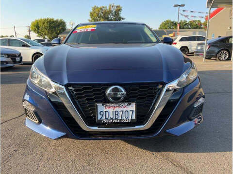 2021 Nissan Altima for sale at Carros Usados Fresno in Clovis CA