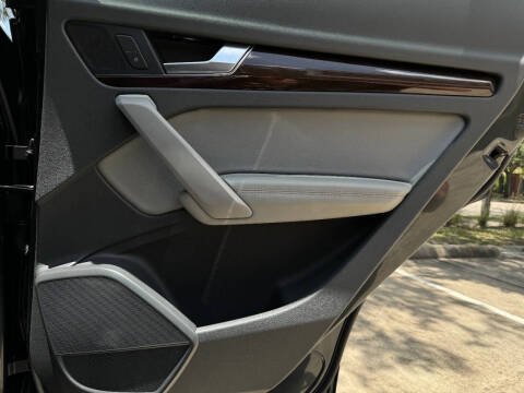 2019 Audi Q5 quattro Premium Plus 45 TFSI