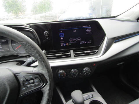 2024 Chevrolet Trax LS
