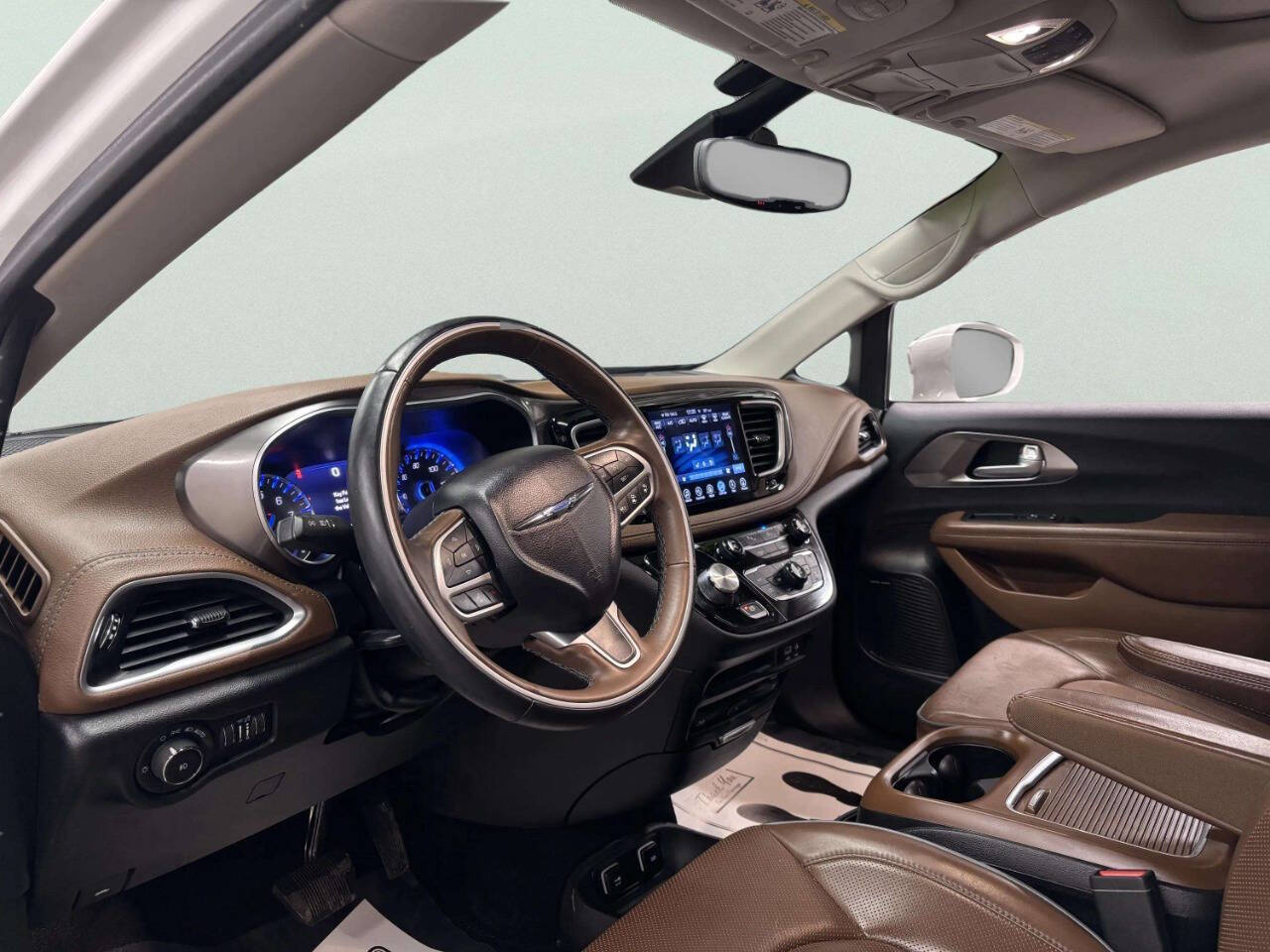 ChryslerPacifica12
