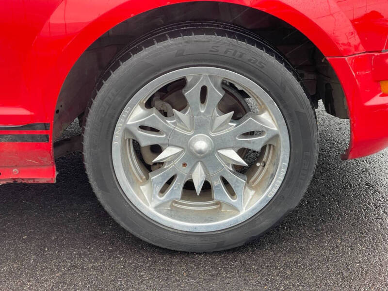 2007 Ford Mustang V6 Deluxe