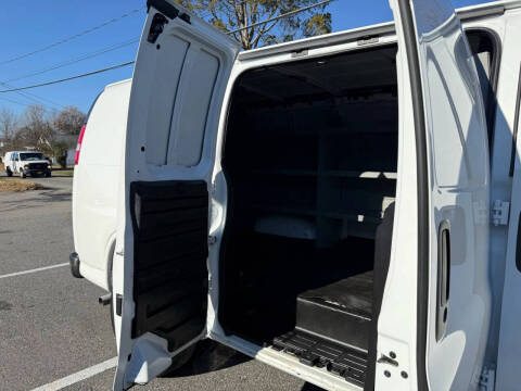 2022 GMC Savana 2500