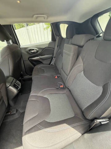 2019 Jeep Cherokee Latitude